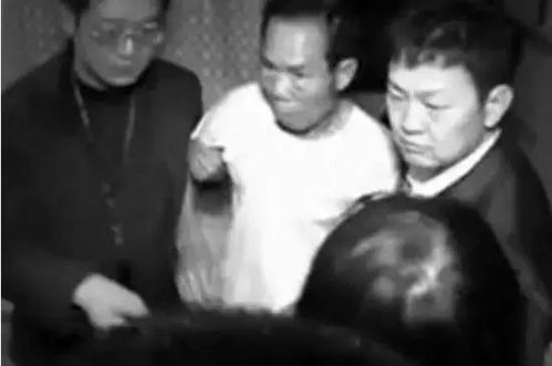 男子伪造车祸杀妻案揭秘，罪行被识破，终获无期徒刑